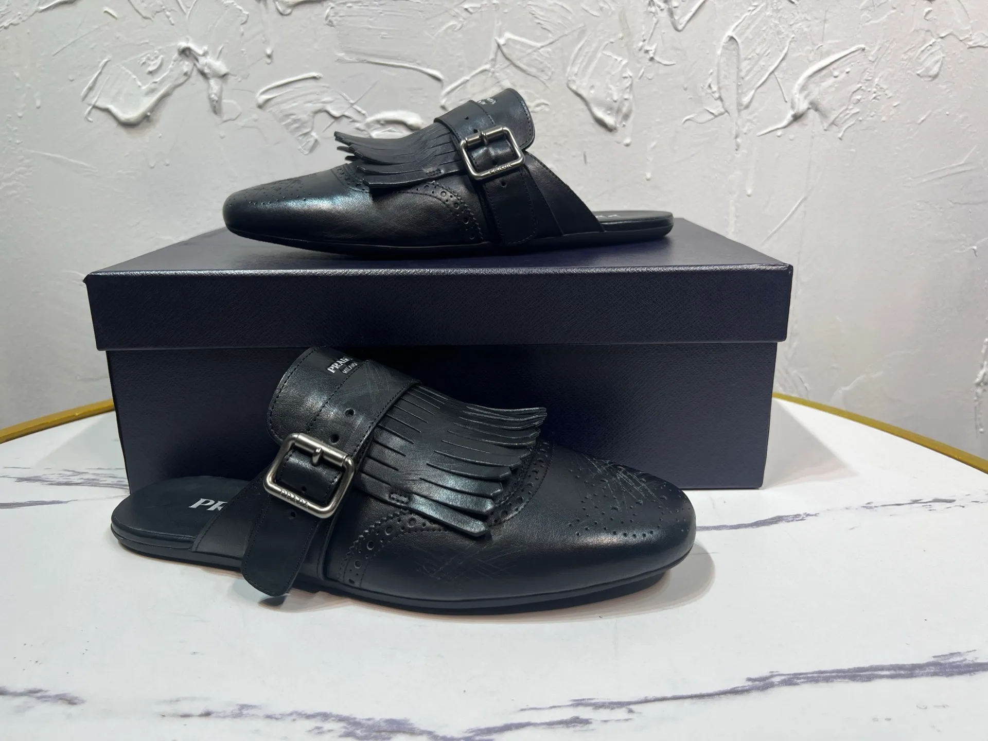 P780 prada derby2025 spring and autumn latest Prada slip-on retro men's Muleto shoes, Shuffle tassel strap Monk shoes, upper cowhide, lining and foot cowhide, rubber sole, black and brown 2-color original packaging Code number: 39-46